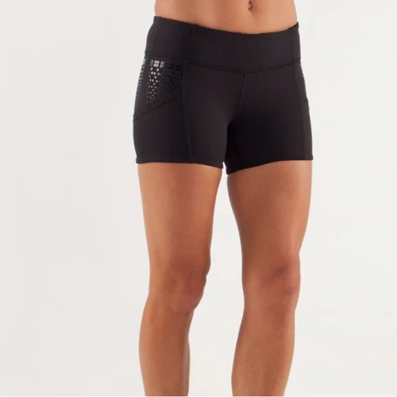 Lululemon Run: Shorty Short
Black size 6 - Picture 3 of 12